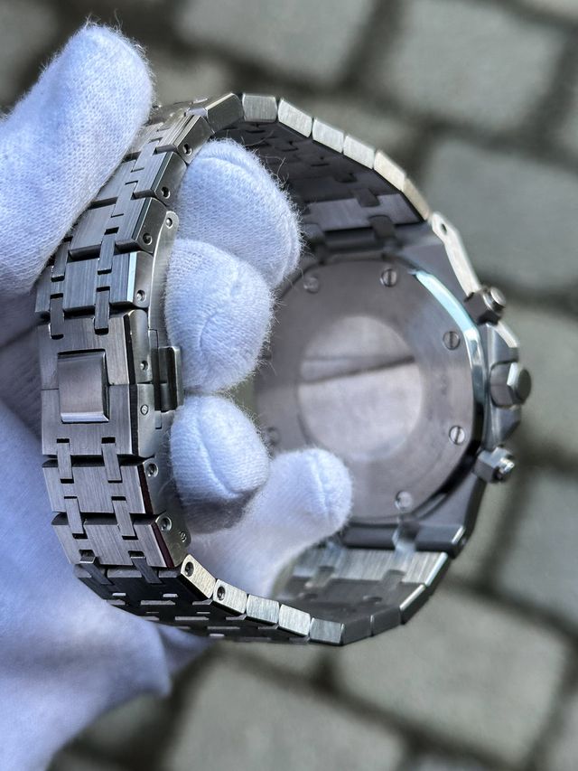 Royal Seikoak | White Chrono