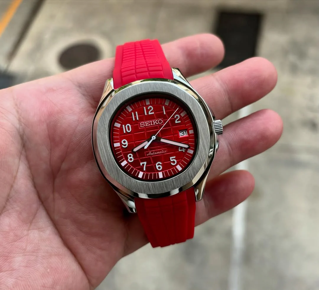 Seiknaut | Red