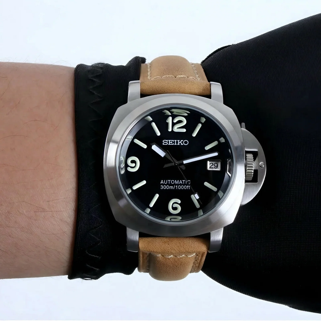 Paneiko | Classic Black