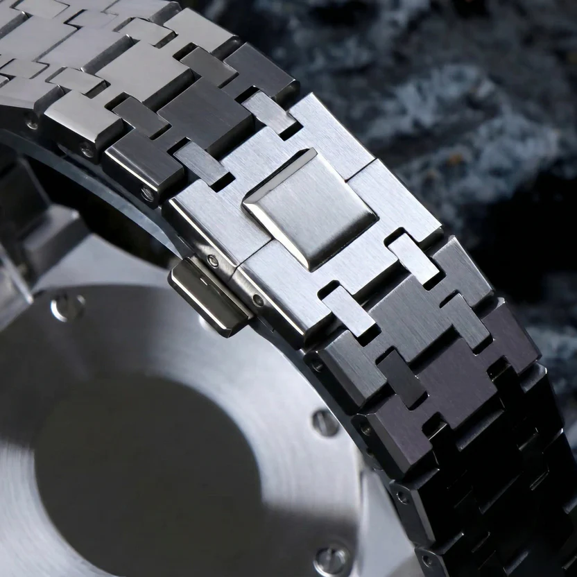 Royal Seikoak | Ice Blue Chrono