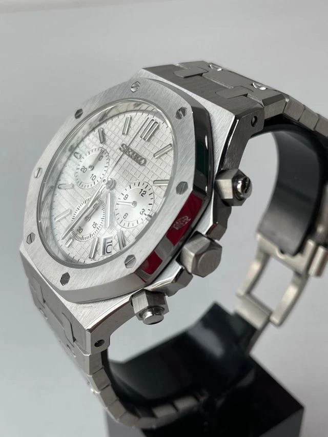 Royal Seikoak | White Chrono