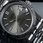 Seikjust | Grey Sunburst