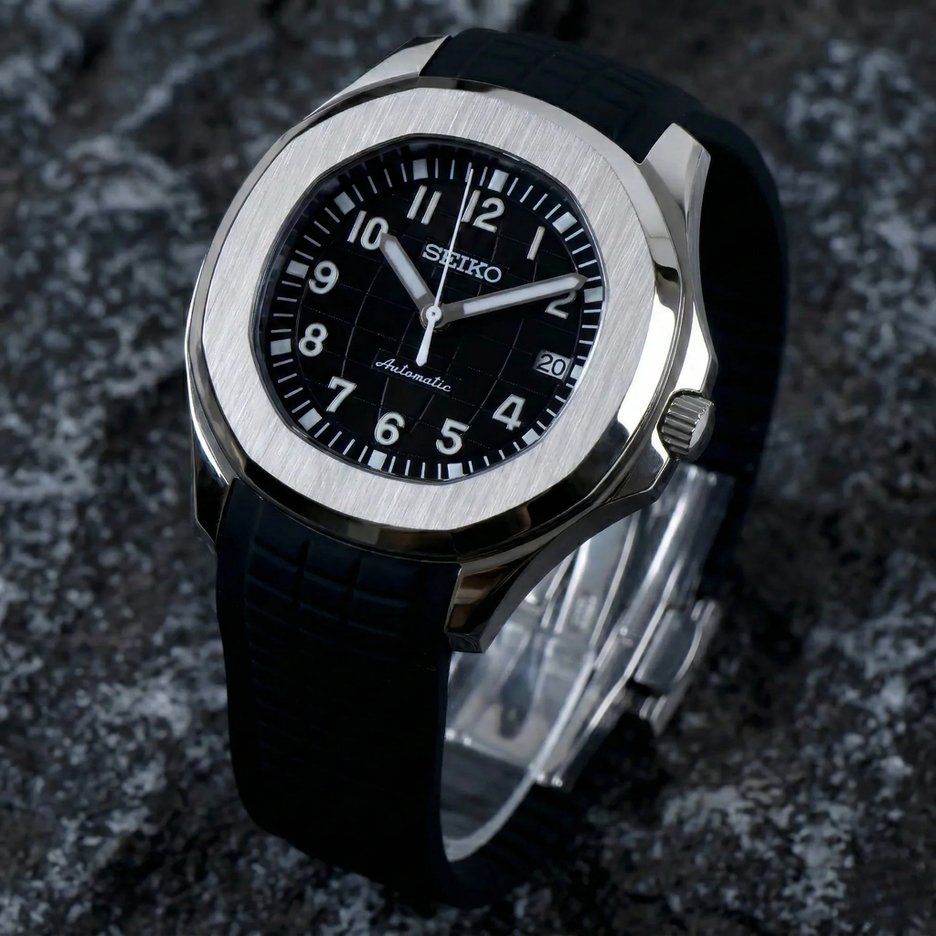Seiknaut | Black Rubber