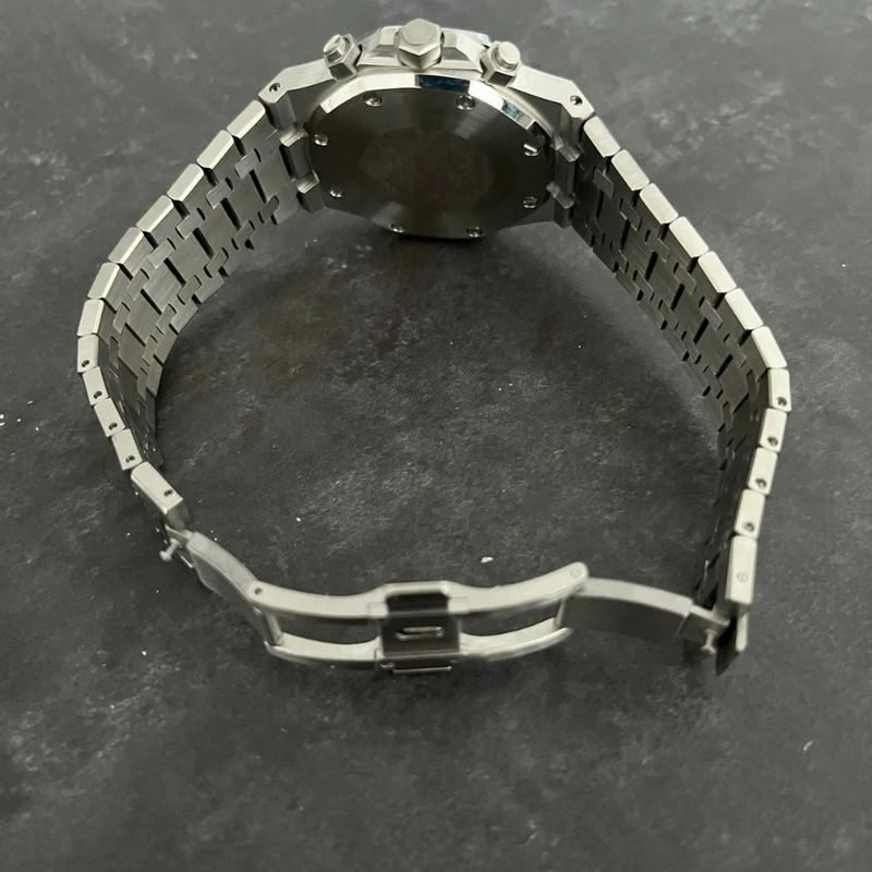 Royal Seikoak | White Chrono