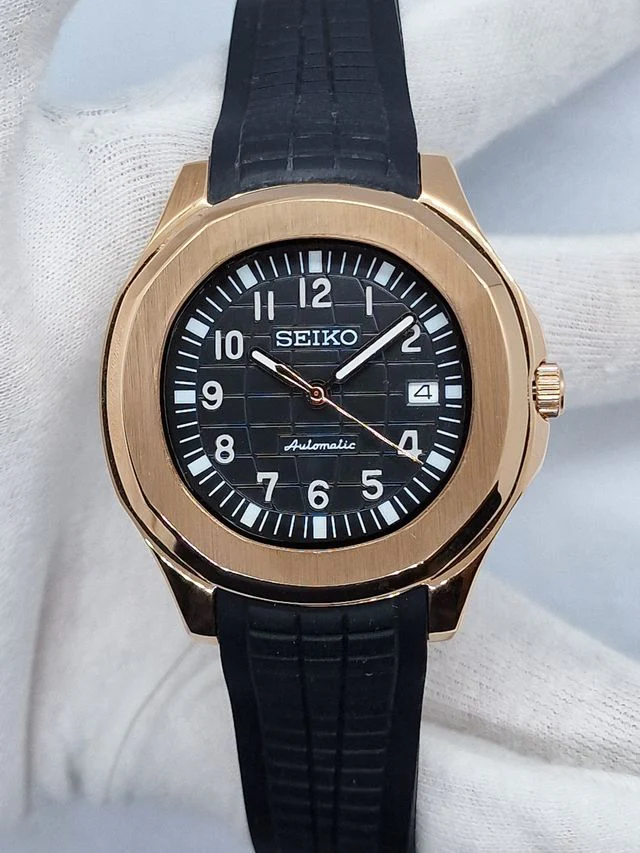 Seiknaut | Rose Gold Black