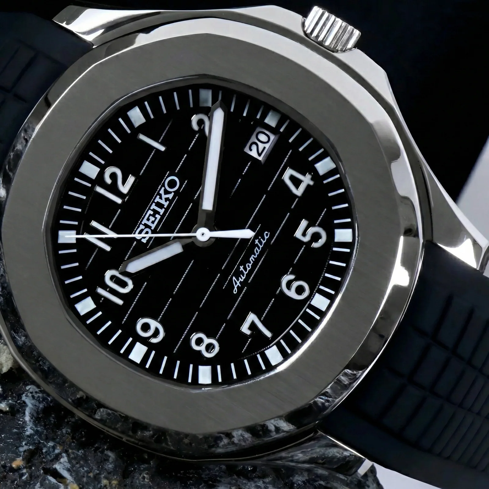 Seiknaut | Black Rubber